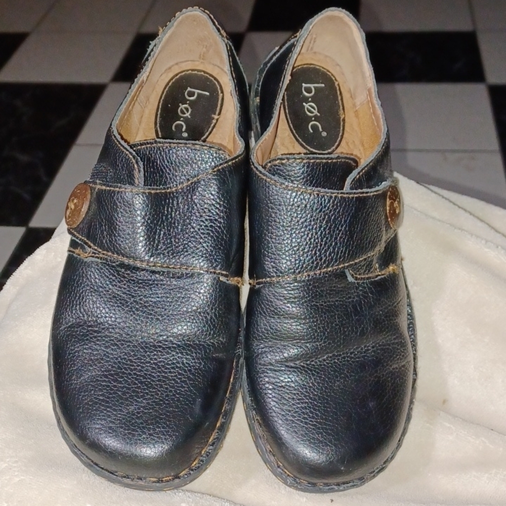 B.O.C Colette Dzrk Brown Leather Loafers, button look hook & loop closure